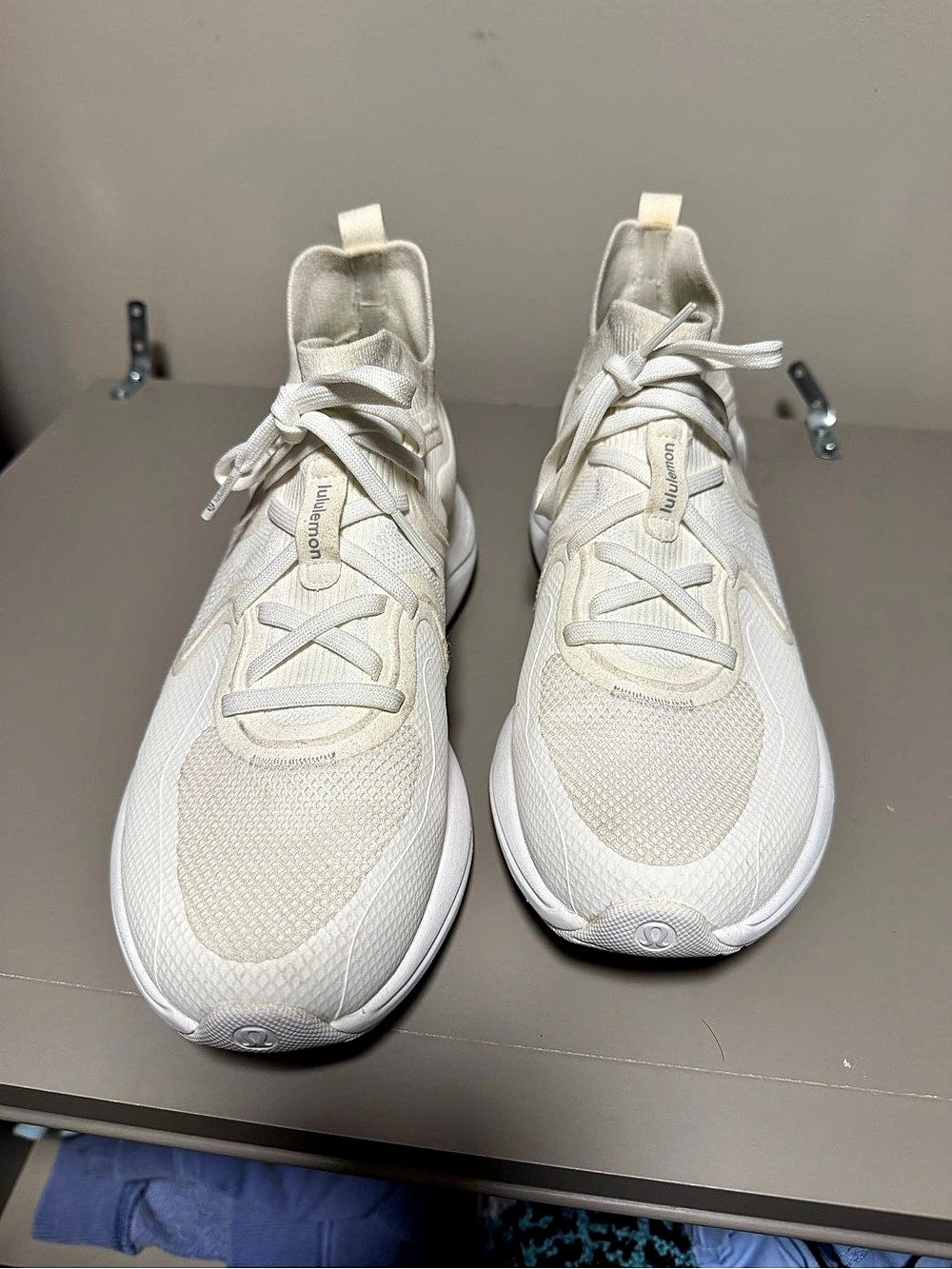 lululemon Chargefeel Mid Workout Shoe Athletic Shoes White US 8.5